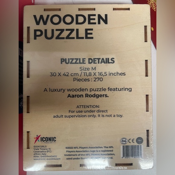 NFLPA Aaron Rogers New Wooden Puzzle - Picture 2 of 6